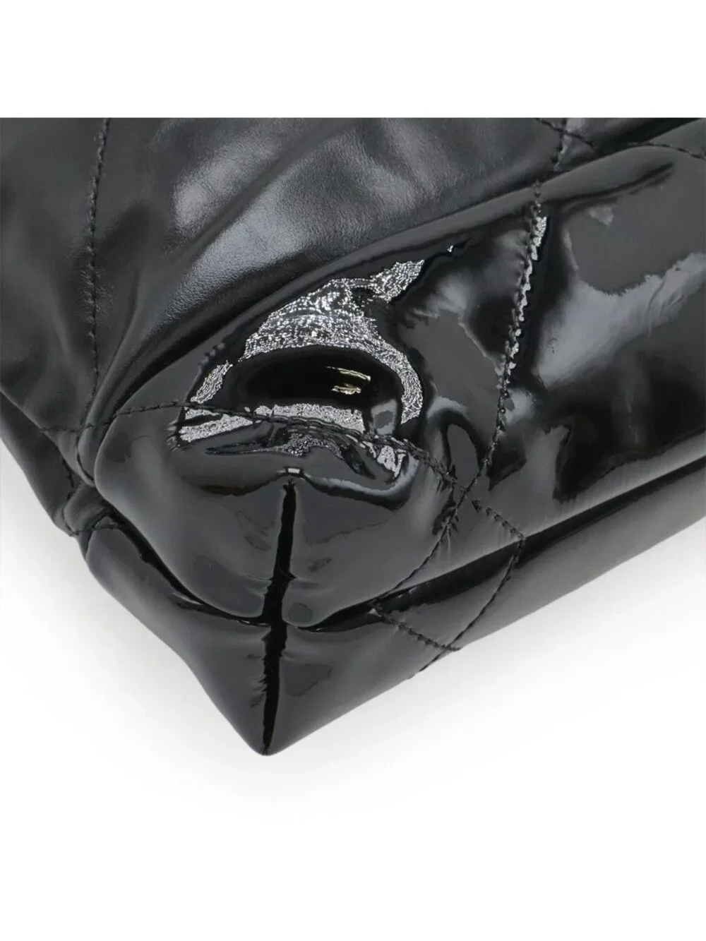 Chanel 22 Shoulder Bag Chain Drawstring Patent Leather Black Gold